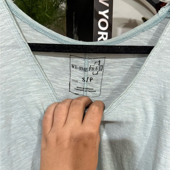We The Free Sky Blue Short Sleeve Top size small oversized - Picture 6 of 9